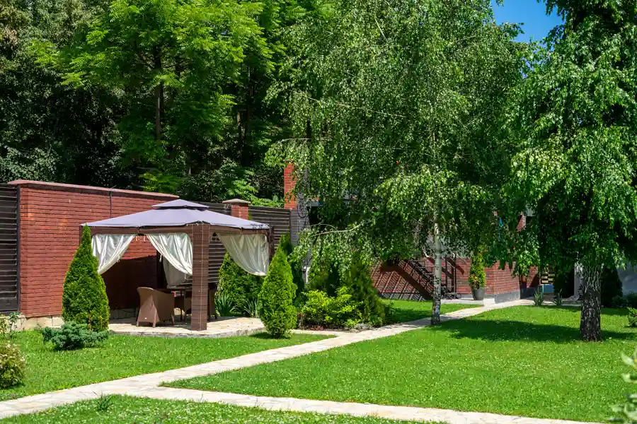 Preparing Your Yard For Seasonal Landscaping Projects in Niceville, FL